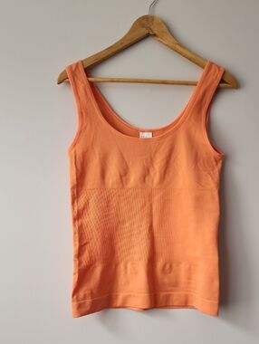 Sleeveless Scoop Neck Tank Top - Orange